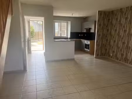 orphin   8 mn de rambouillet   iadorable maison de ville