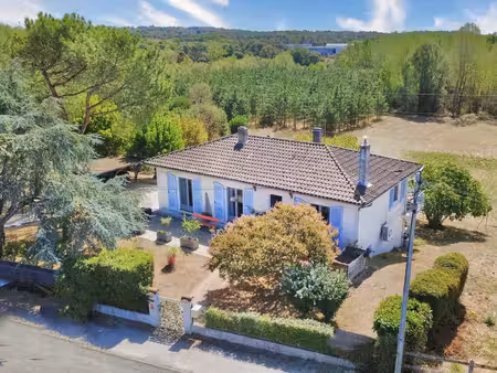 maison à vendre à saint-aigulin (17360) - charente-maritime