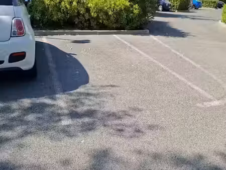 vente parking à mandelieu-la-napoule (06210)  18 000 €