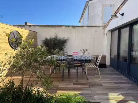 la flotte-en-ré – bel ensemble immobilier avec deux maisons