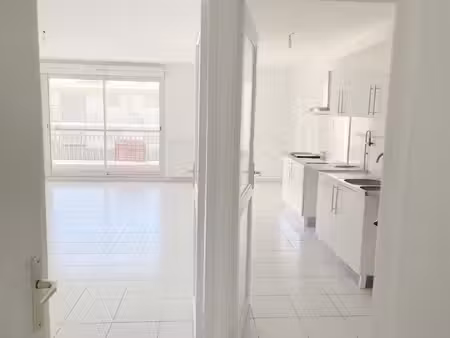 location appartement 3 pièces 69m² les angles 30133