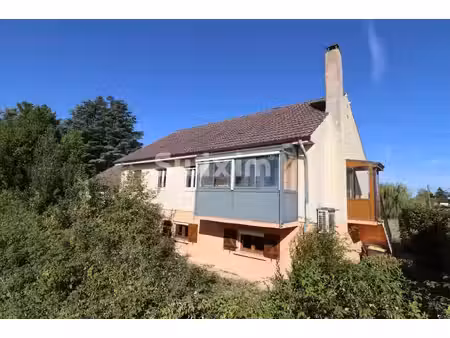 du calme  de l’espace et un potentiel à révéler sur un terrain de 2 300 m² !