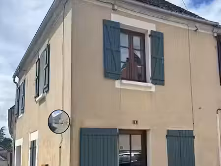 location meublée maison 3 pièces 42 m² à saint-sauveur-en-puisaye (89520)  600 €