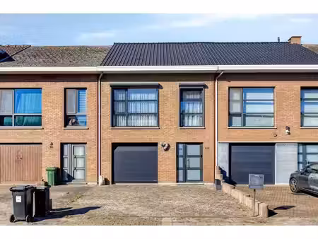 huis te koop in stabroek met 3 slaapkamers