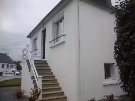 location meublée maison 4 pièces 70 m² à maël-carhaix (22340)  800 €