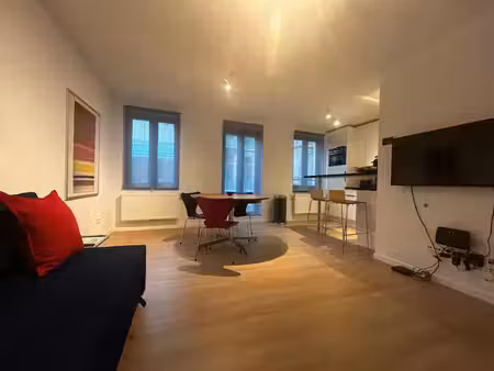 appartement à louer à chaussée de louvain saint-josse-ten-noode (vbe58851)