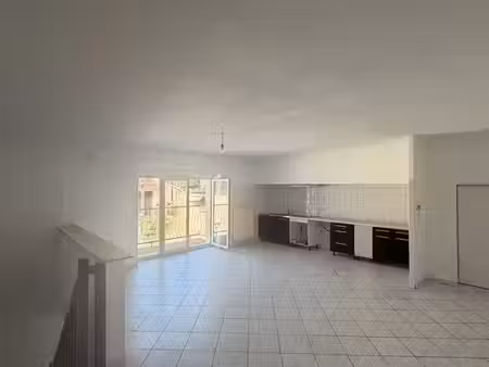 maison de 120m2 à louer sur leyr