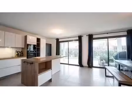 location meublée appartement 4 pièces 94 m² à saint-julien-en-genevois (74160)  2 718 €