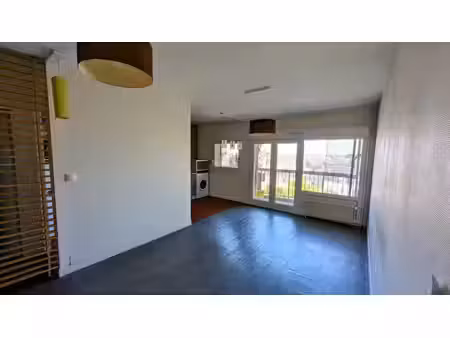 location appartement 2 pièces 47 m² à orléans (45000)