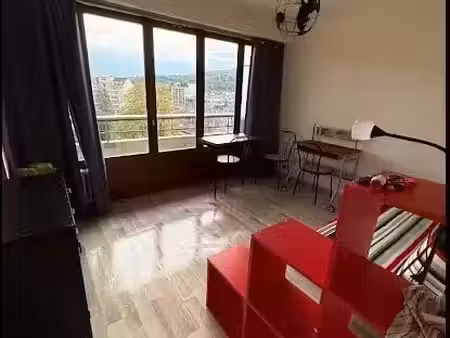 location appartement 1 pièce 25 m² à chambéry (73000)