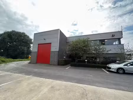 ensemble semi-industriel de 440m²