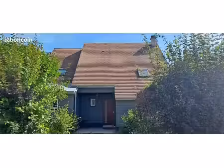 maison proche le mans avec grand jardin arboré