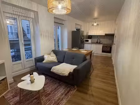 t2 très lumineux de 42 m² – centre-ville de châteaubriant