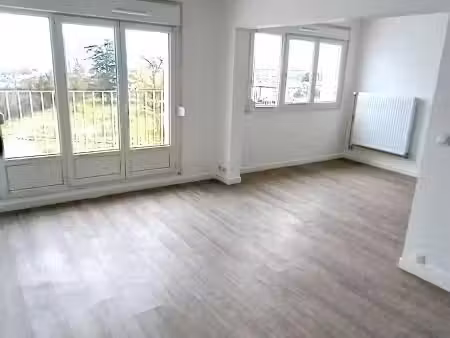appartement 3 pièces 74 m²