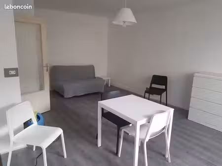 loue studio  meublé  calme  hyper centre