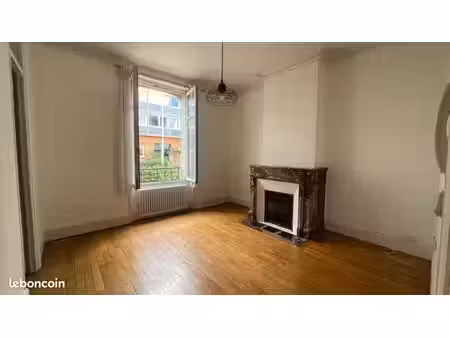 appartement petit f2 très bon quartier