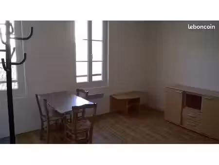 saintes centre  studio meublé