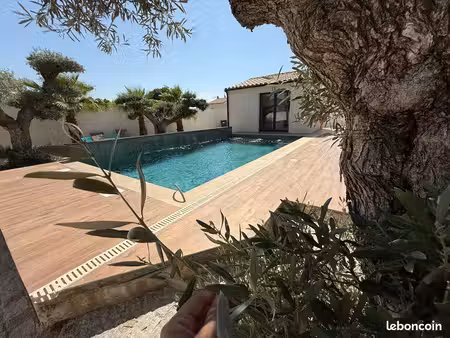 villa haut de gamme avec piscine
