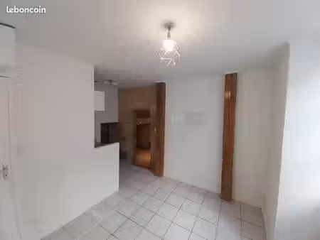 studio t1 quartier victoire 32m²