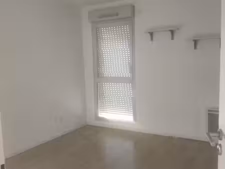 très beau t2 sur istres