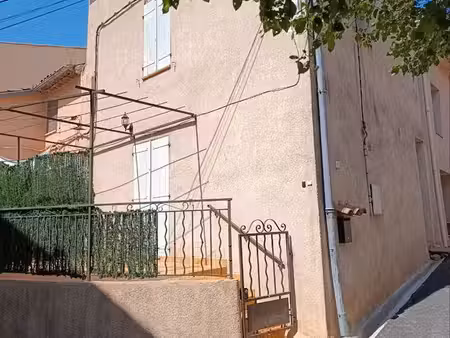 maison de village à louer – montfort-sur-argens