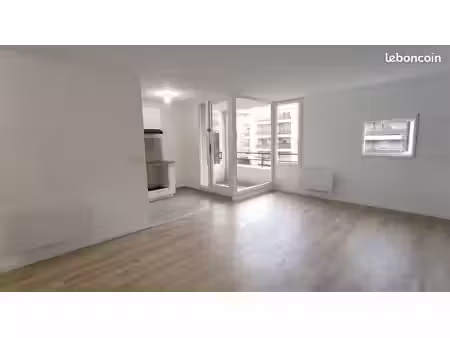 à louer – appartement 1 pièce de 34 m² à ermont