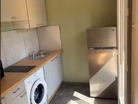 studio meublé refait à neuf