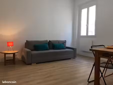 location t2 meublé proche vieux port