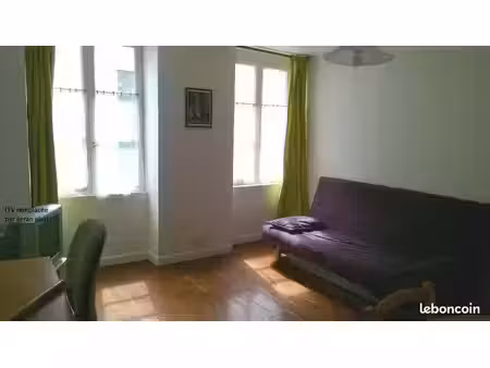 t2 meublé 35m² - centre-ville d'orléans - entièrement équipé - 585