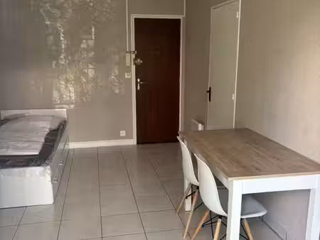 charmant studio meublé avec balcon - tours (orée du parc)