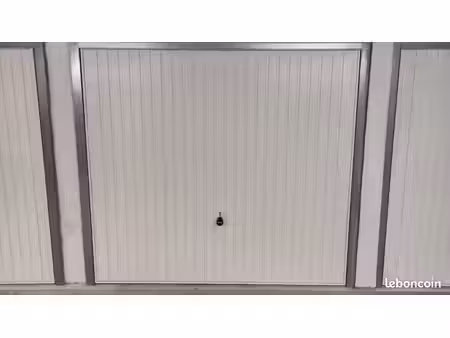 grand box 26m2 pour 2 véhicules