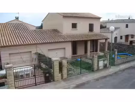 villa à louer uzès
