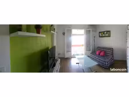 t2 meublé fonctionnel + parking + balcon + 3 petite vue mer