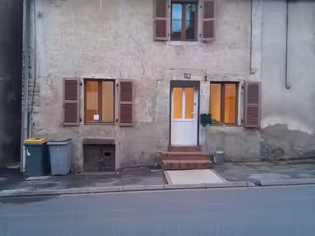 loue prochainement petite maison port/saone