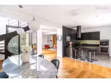 appartement 4 pièces 132 m²