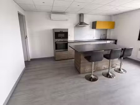 bureaux indépendant 50 m² – cailloux-sur-fontaines – 650 charges comprises