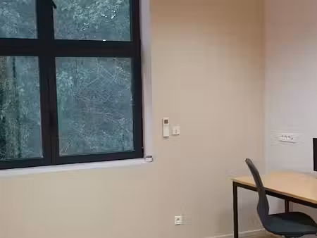 bureau 18 m² proche gare ter - climatisé  parking