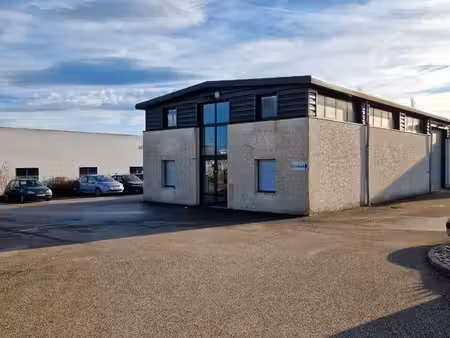 local commercial 295m2
