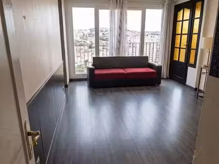 appartement t4 agréable