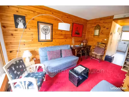 studio 1 pièce 25 m²