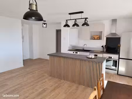 location appartement t4 à carros