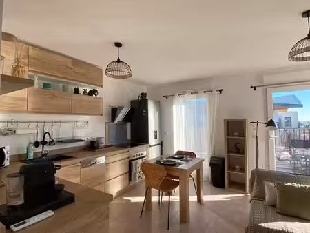 2 pièces lumineux avec terrasses à louer