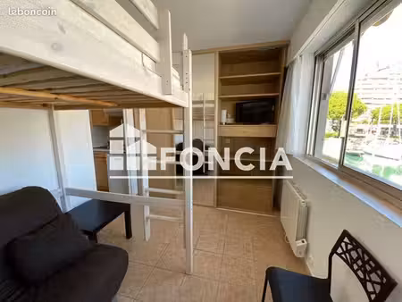 studio 1 pièce 14 m²