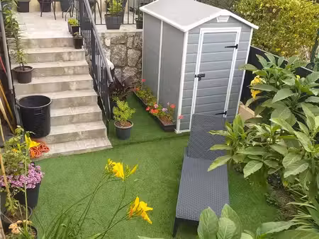 studio 30m² + terrasse + jardin + cabanon + place parking