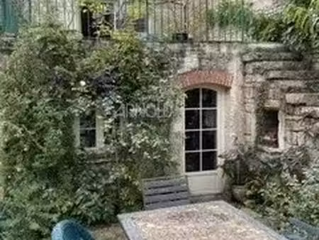 maison d’habitation avec studio indépendant