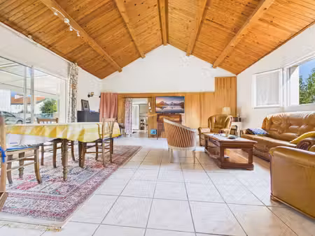 saint-sébastien-sur-loire – le douet – maison familiale 5 chambres  véranda et grand jardi