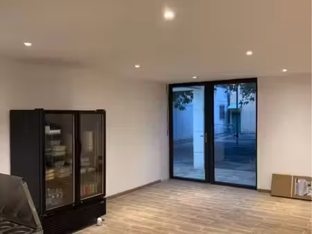 vds dark kitchen