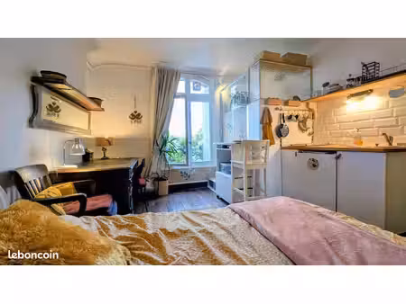 studio à 10 min de montparnasse  vue panoramique  sans vis à vis