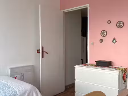 location chambre femme