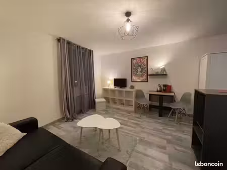 appartement 1 pièce 24m2 longjumeau